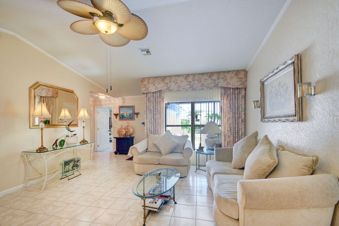 Active With Contract: $420,000 (3 beds, 2 baths, 1572 Square Feet)