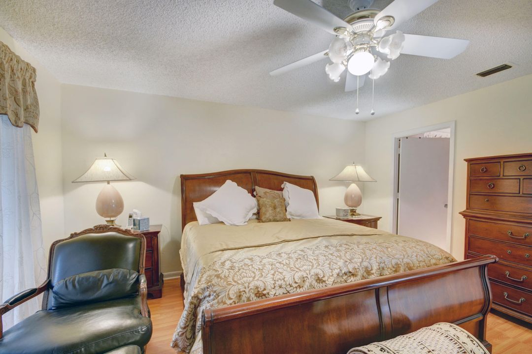 Active With Contract: $420,000 (3 beds, 2 baths, 1572 Square Feet)