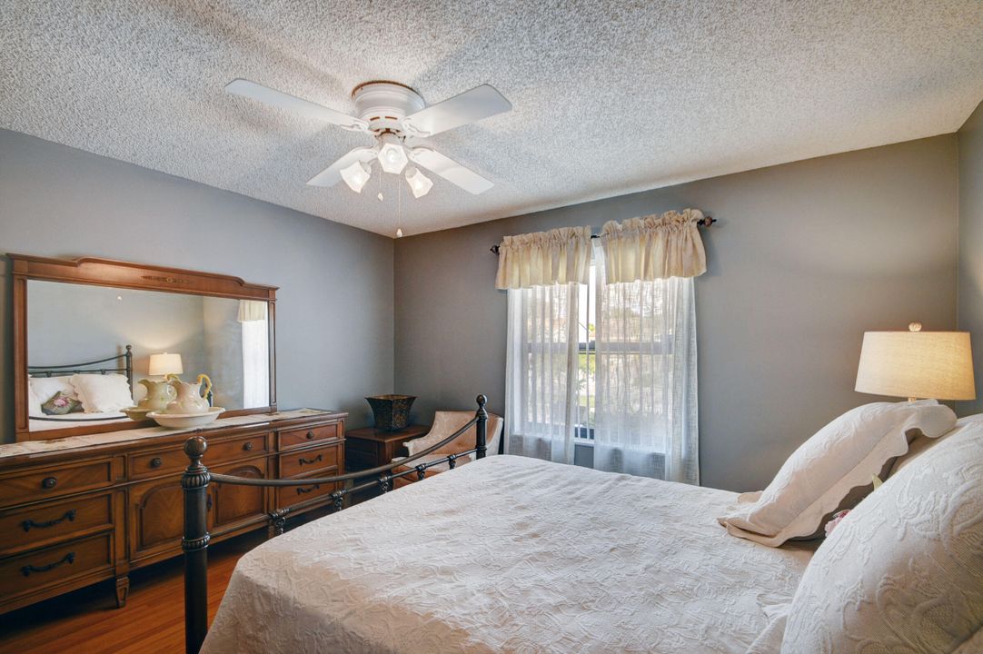 Active With Contract: $420,000 (3 beds, 2 baths, 1572 Square Feet)