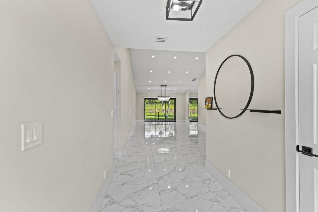 For Sale: $739,000 (3 beds, 3 baths, 1750 Square Feet)