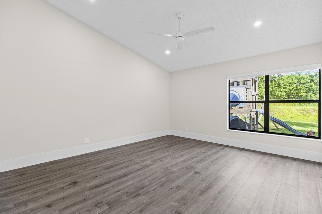 For Sale: $739,000 (3 beds, 3 baths, 1750 Square Feet)