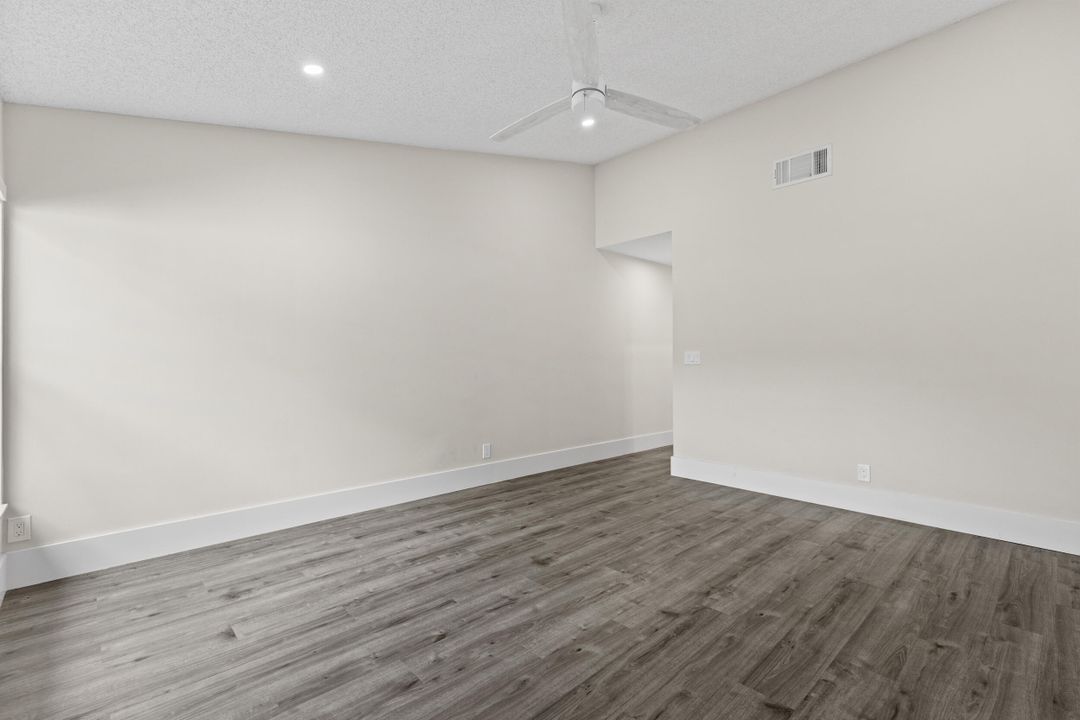 For Sale: $739,000 (3 beds, 3 baths, 1750 Square Feet)