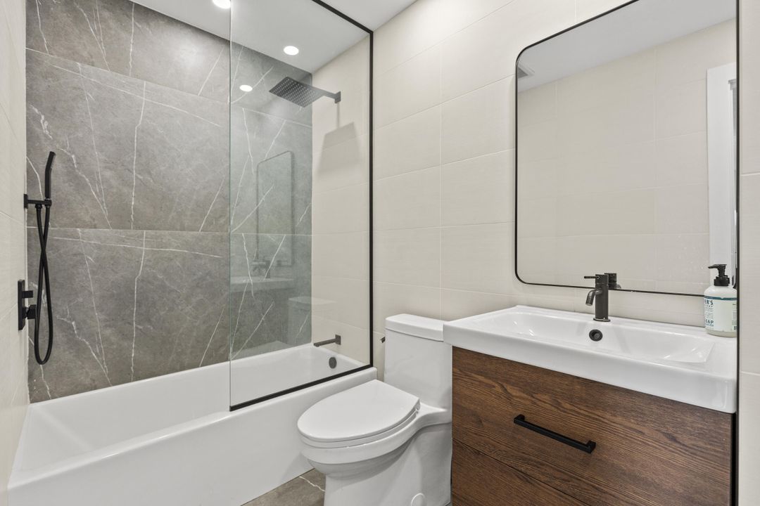 For Sale: $739,000 (3 beds, 3 baths, 1750 Square Feet)