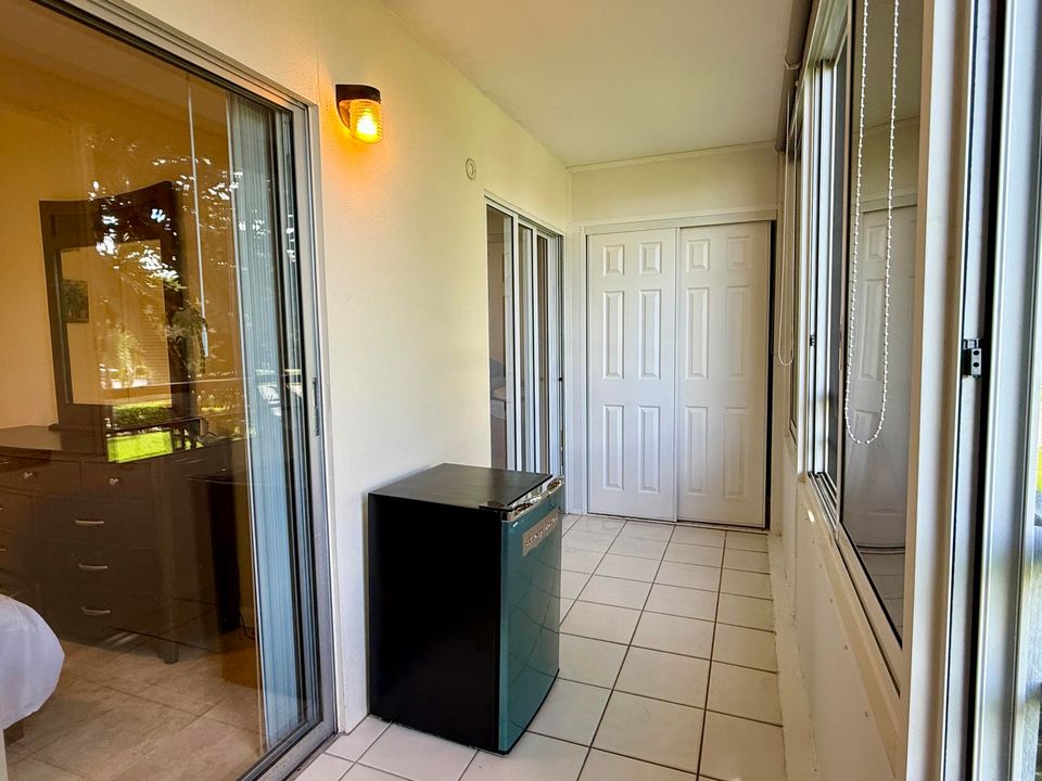 For Rent: $1,550 (2 beds, 1 baths, 840 Square Feet)