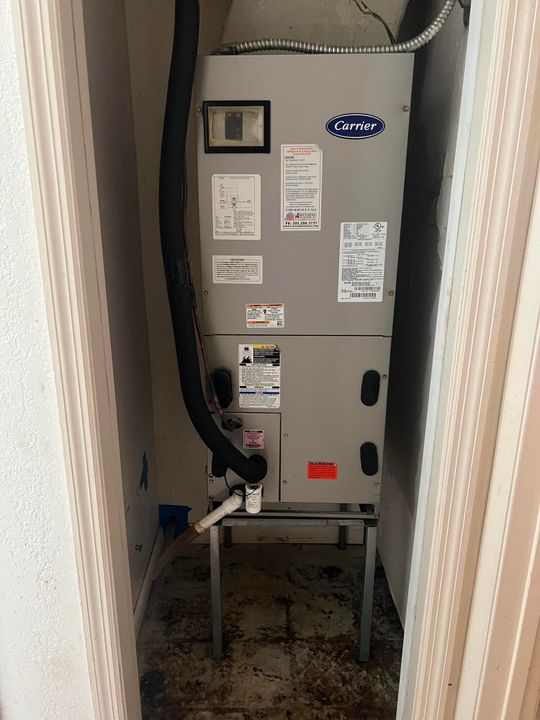 Active With Contract: $375,000 (3 beds, 1 baths, 864 Square Feet)