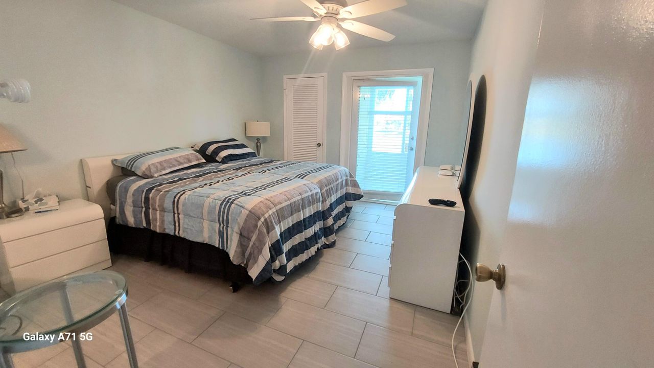 For Rent: $1,800 (2 beds, 2 baths, 916 Square Feet)