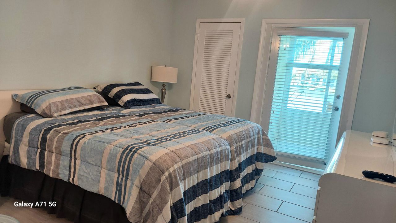 For Rent: $1,800 (2 beds, 2 baths, 916 Square Feet)