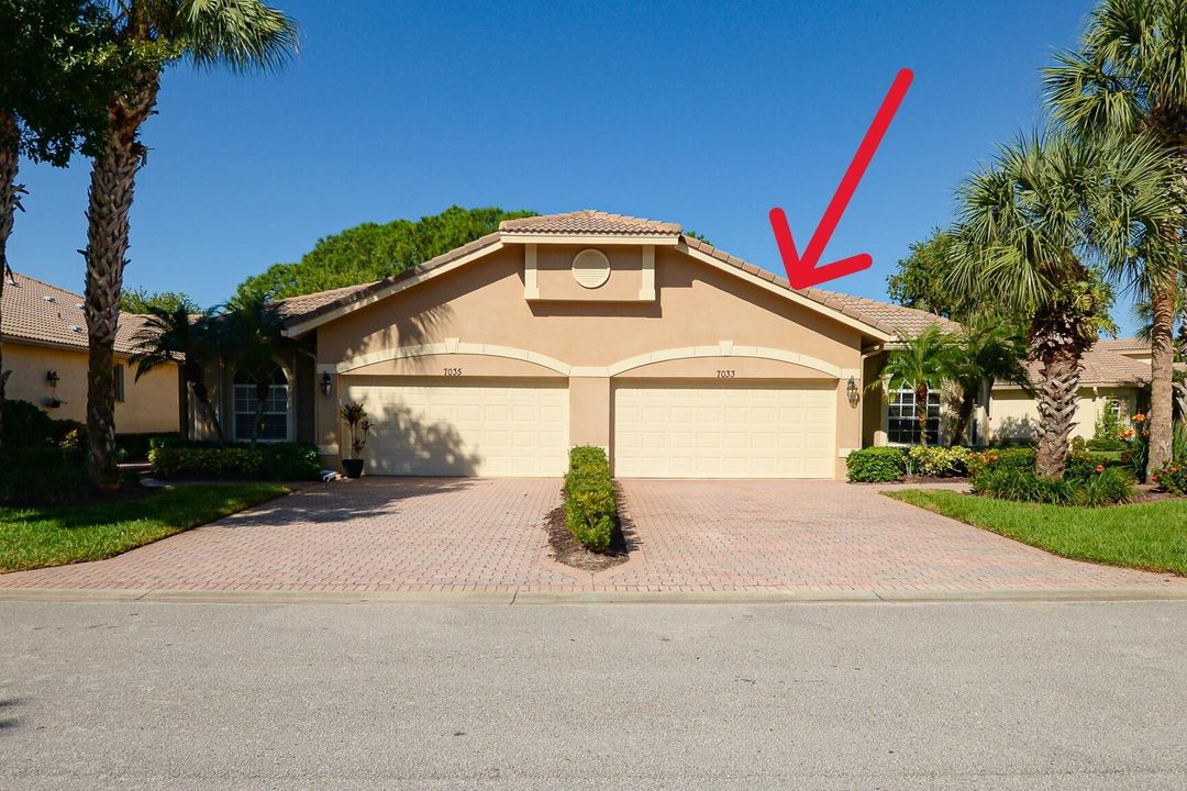 Active With Contract: $2,400 (2 beds, 2 baths, 1751 Square Feet)