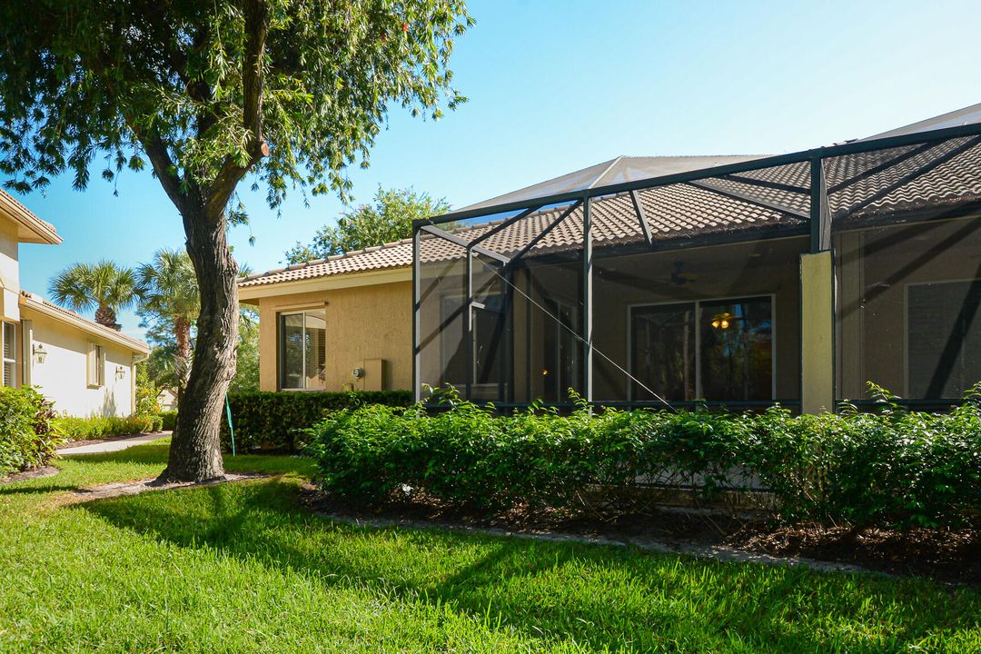 Active With Contract: $2,400 (2 beds, 2 baths, 1751 Square Feet)