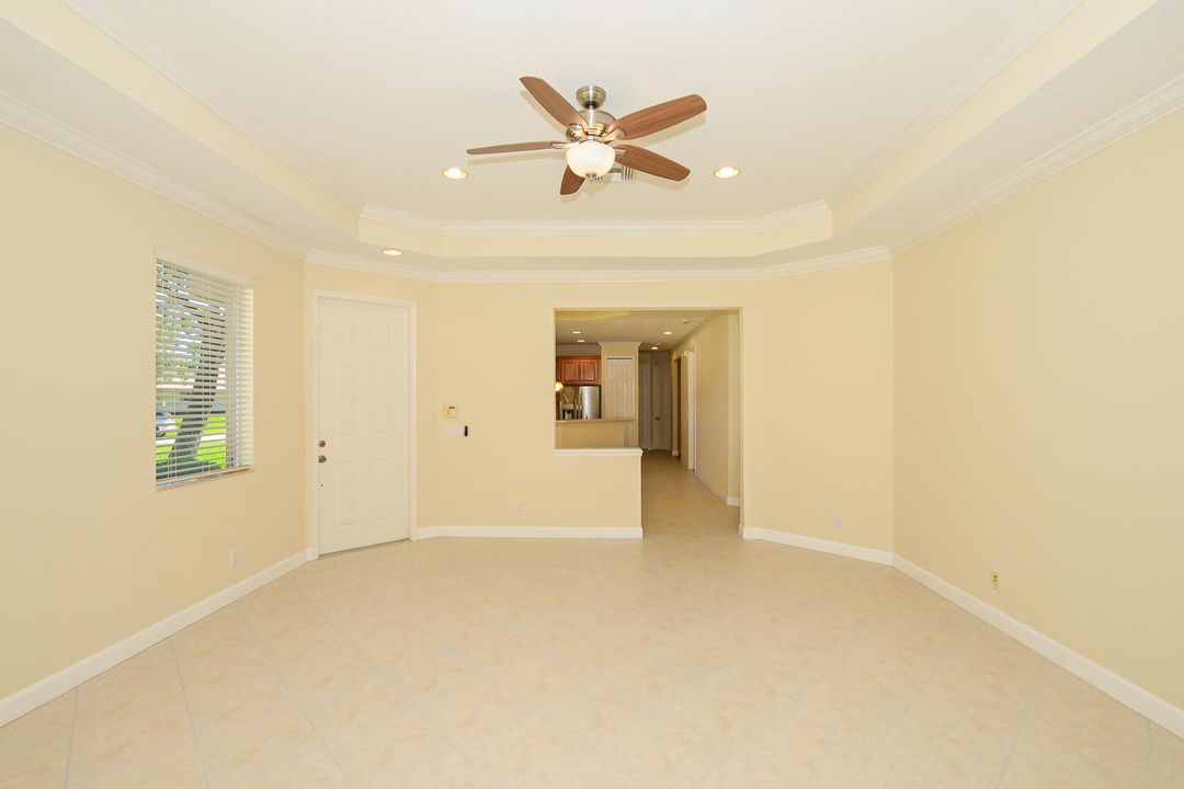 Active With Contract: $2,400 (2 beds, 2 baths, 1751 Square Feet)