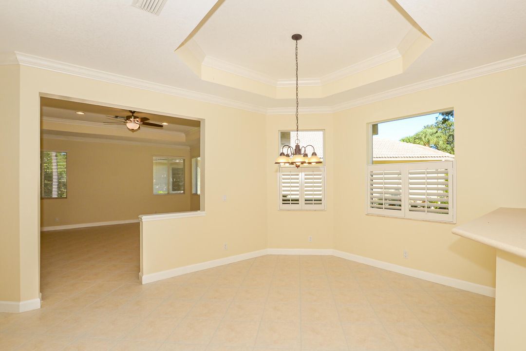 Active With Contract: $2,400 (2 beds, 2 baths, 1751 Square Feet)