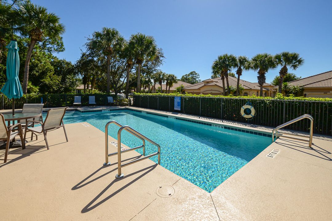 Active With Contract: $2,400 (2 beds, 2 baths, 1751 Square Feet)