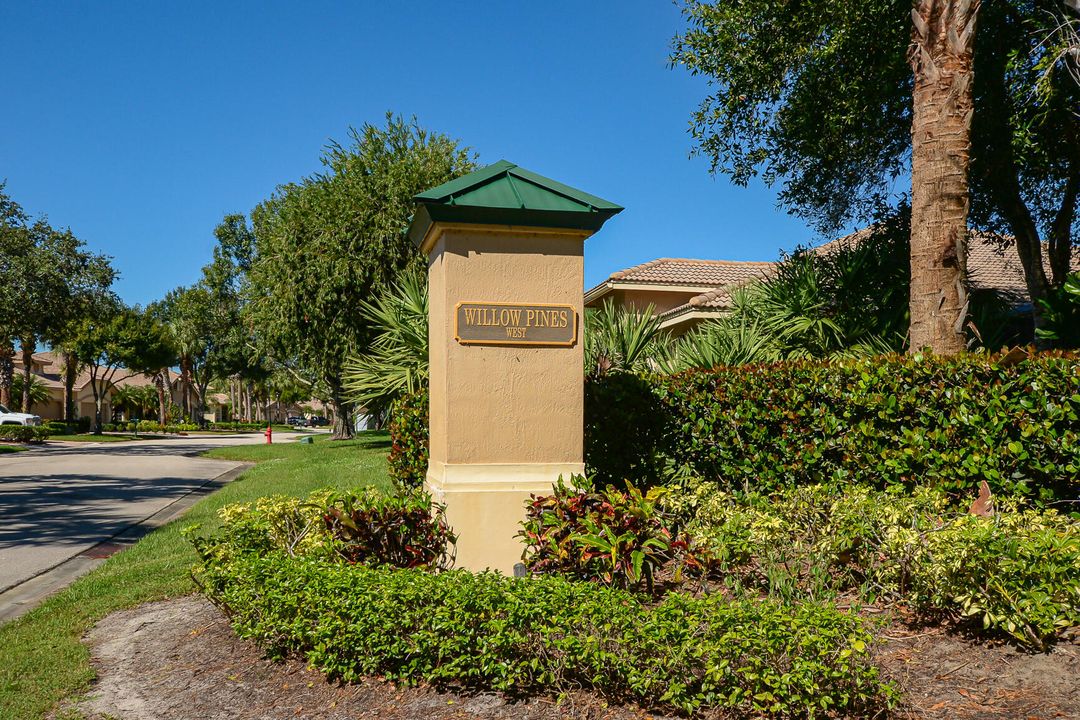 Active With Contract: $2,400 (2 beds, 2 baths, 1751 Square Feet)