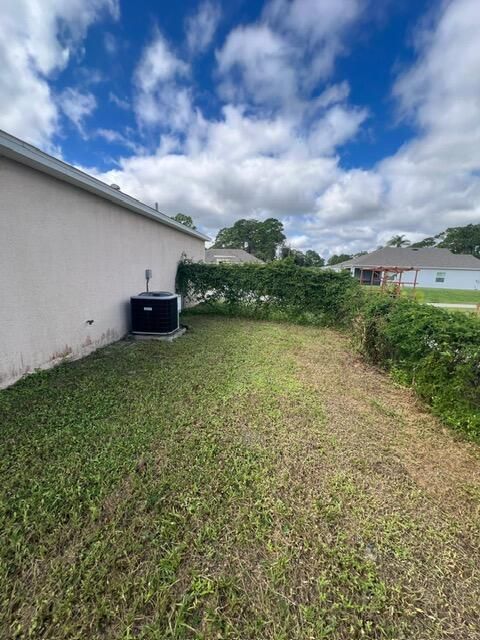 待售: $237,999 (3 贝兹, 2 浴室, 1257 平方英尺)