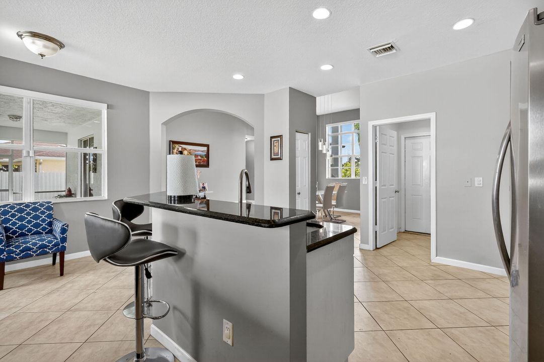 For Sale: $415,000 (3 beds, 2 baths, 1820 Square Feet)