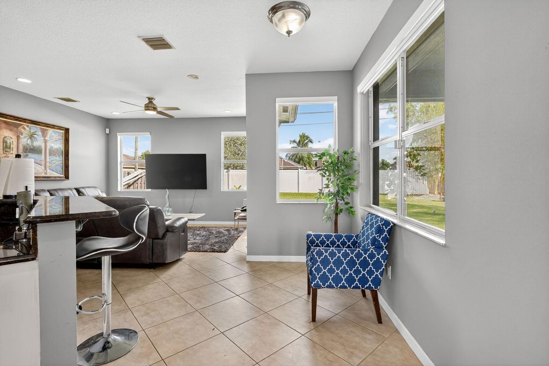 For Sale: $415,000 (3 beds, 2 baths, 1820 Square Feet)