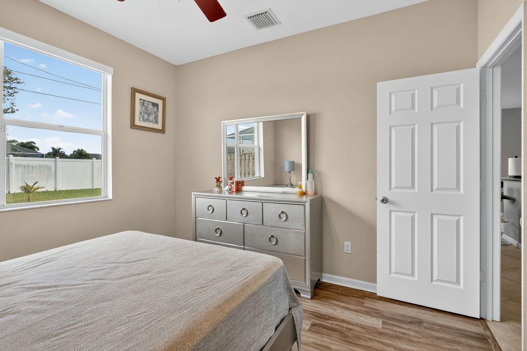 For Sale: $415,000 (3 beds, 2 baths, 1820 Square Feet)