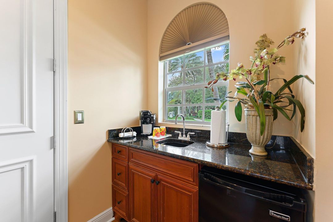 待售: $2,495,000 (4 贝兹, 4 浴室, 3219 平方英尺)