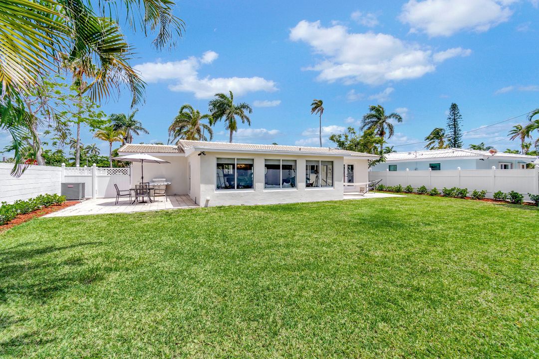 For Sale: $699,990 (4 beds, 2 baths, 1444 Square Feet)