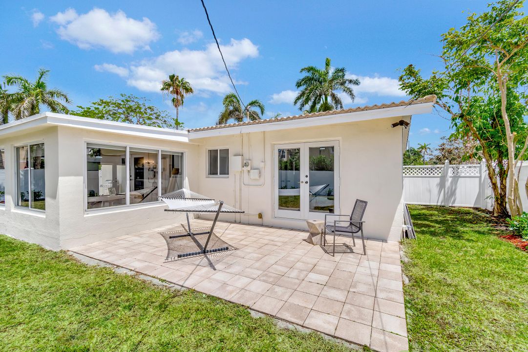 For Sale: $699,990 (4 beds, 2 baths, 1444 Square Feet)