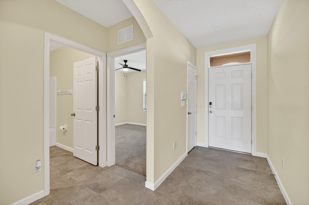 En Renta: $2,650 (4 camas, 2 baños, 1934 Pies cuadrados)