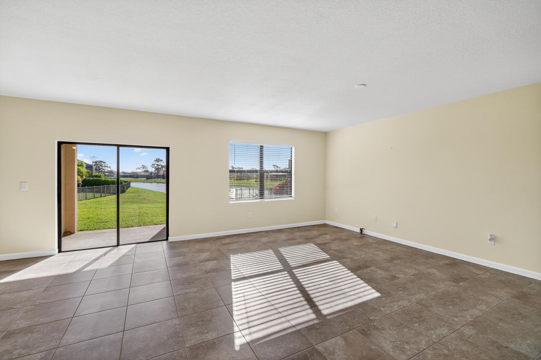 En Renta: $2,650 (4 camas, 2 baños, 1934 Pies cuadrados)