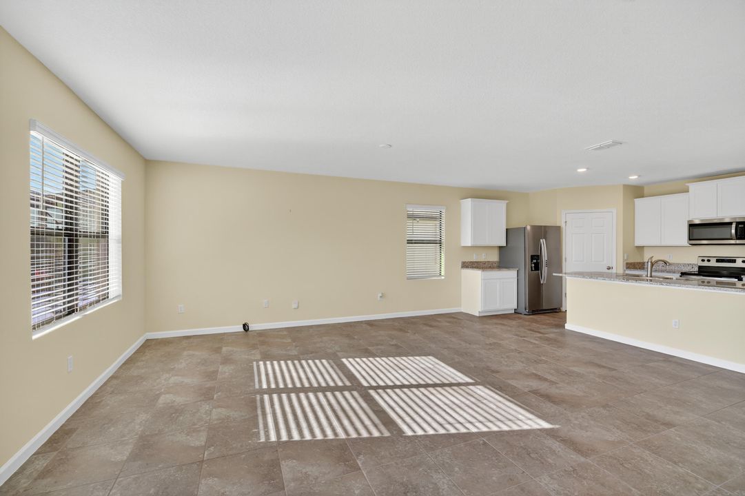 En Renta: $2,650 (4 camas, 2 baños, 1934 Pies cuadrados)