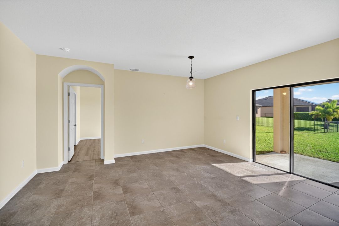 En Renta: $2,650 (4 camas, 2 baños, 1934 Pies cuadrados)