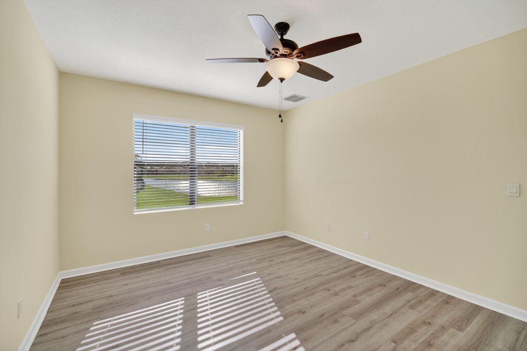 En Renta: $2,650 (4 camas, 2 baños, 1934 Pies cuadrados)