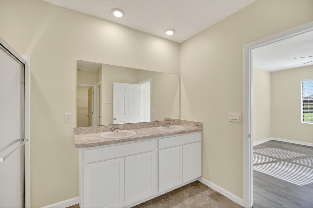 En Renta: $2,650 (4 camas, 2 baños, 1934 Pies cuadrados)