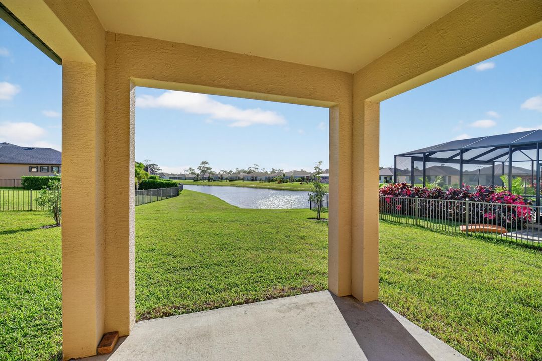 En Renta: $2,650 (4 camas, 2 baños, 1934 Pies cuadrados)