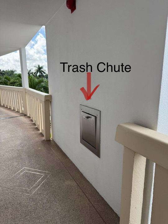 For Sale: $279,900 (2 beds, 1 baths, 861 Square Feet)