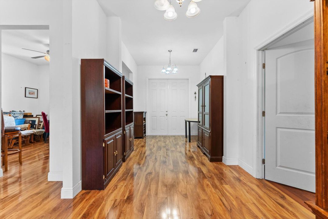 En Venta: $675,000 (3 camas, 3 baños, 2336 Pies cuadrados)