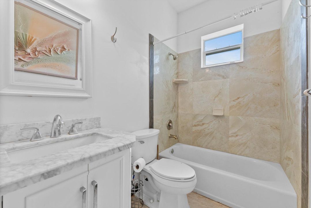 En Venta: $675,000 (3 camas, 3 baños, 2336 Pies cuadrados)