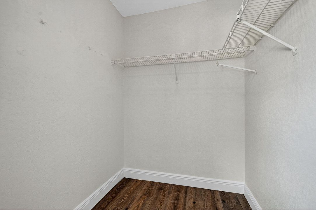 Active With Contract: $2,500 (3 beds, 2 baths, 1804 Square Feet)