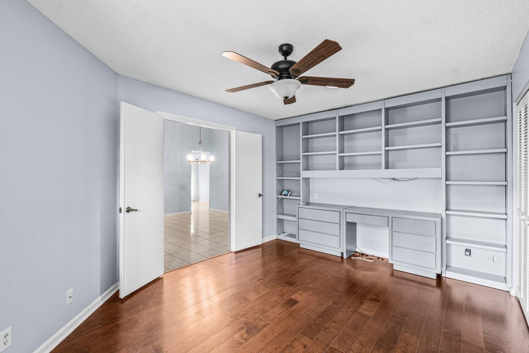 For Sale: $280,000 (3 beds, 2 baths, 1600 Square Feet)