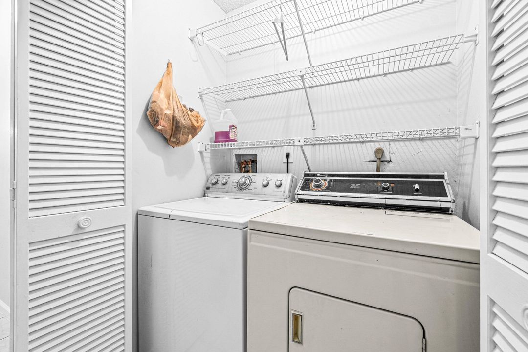 For Sale: $280,000 (3 beds, 2 baths, 1600 Square Feet)