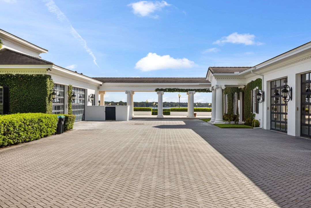 For Sale: $19,995,000 (6 beds, 12 baths, 20865 Square Feet)