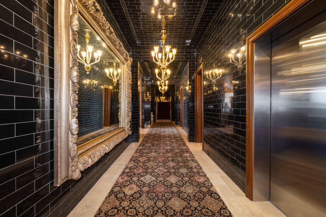 For Sale: $19,995,000 (6 beds, 12 baths, 20865 Square Feet)