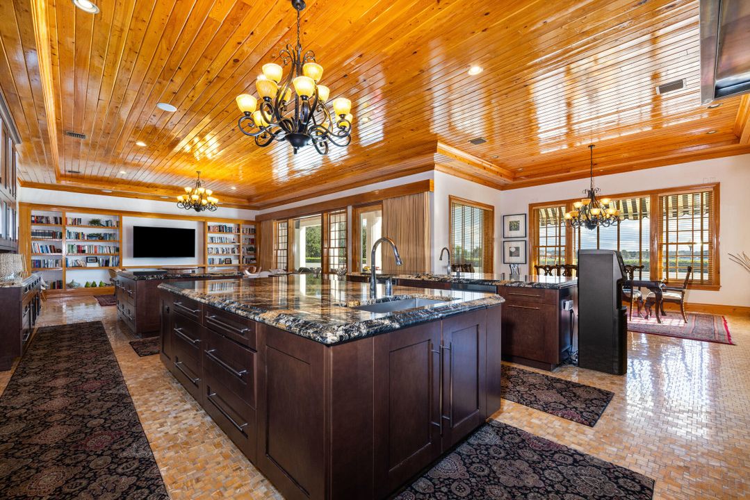 For Sale: $19,995,000 (6 beds, 12 baths, 20865 Square Feet)