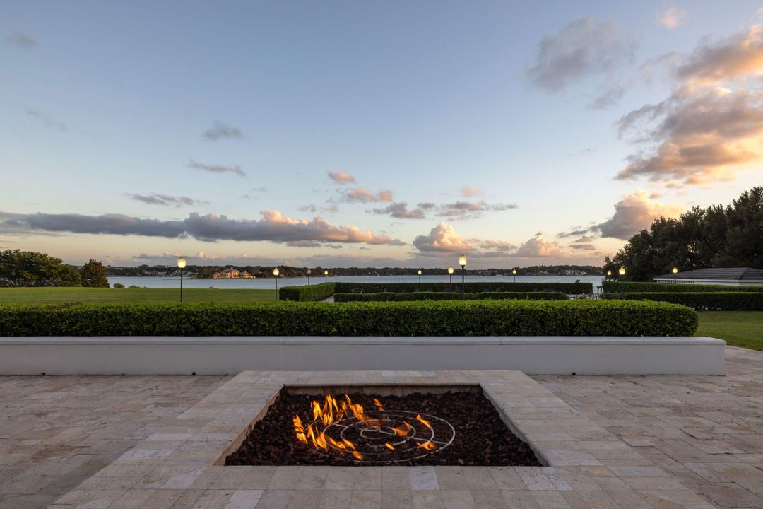 For Sale: $19,995,000 (6 beds, 12 baths, 20865 Square Feet)