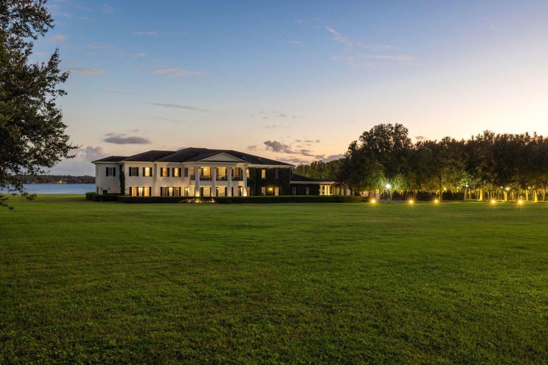 For Sale: $19,995,000 (6 beds, 12 baths, 20865 Square Feet)