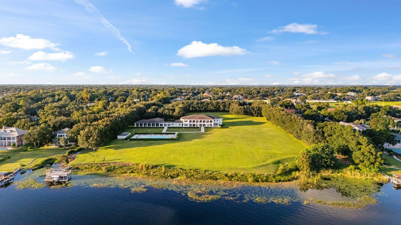 For Sale: $19,995,000 (6 beds, 12 baths, 20865 Square Feet)