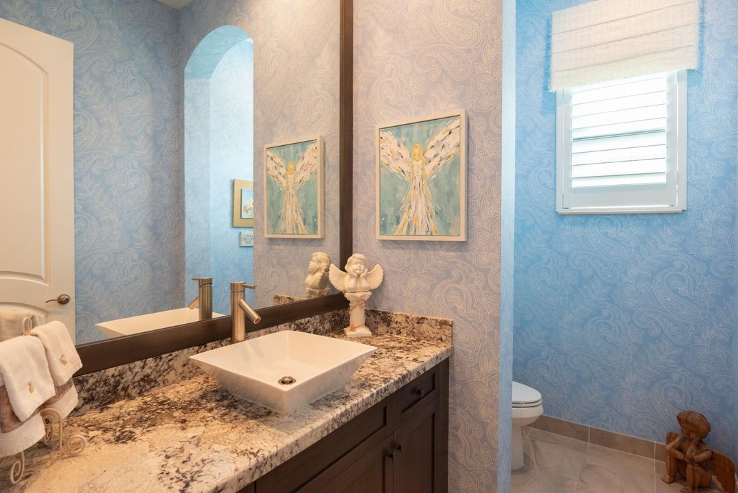 For Sale: $1,199,000 (3 beds, 3 baths, 2574 Square Feet)