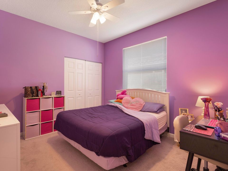 For Sale: $399,900 (3 beds, 2 baths, 1679 Square Feet)