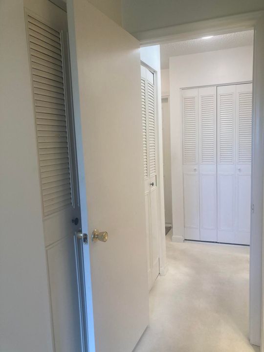 En Venta: $149,900 (1 camas, 1 baños, 946 Pies cuadrados)