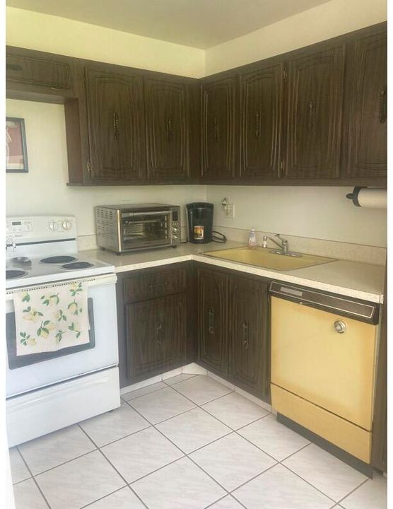 En Venta: $149,900 (1 camas, 1 baños, 946 Pies cuadrados)