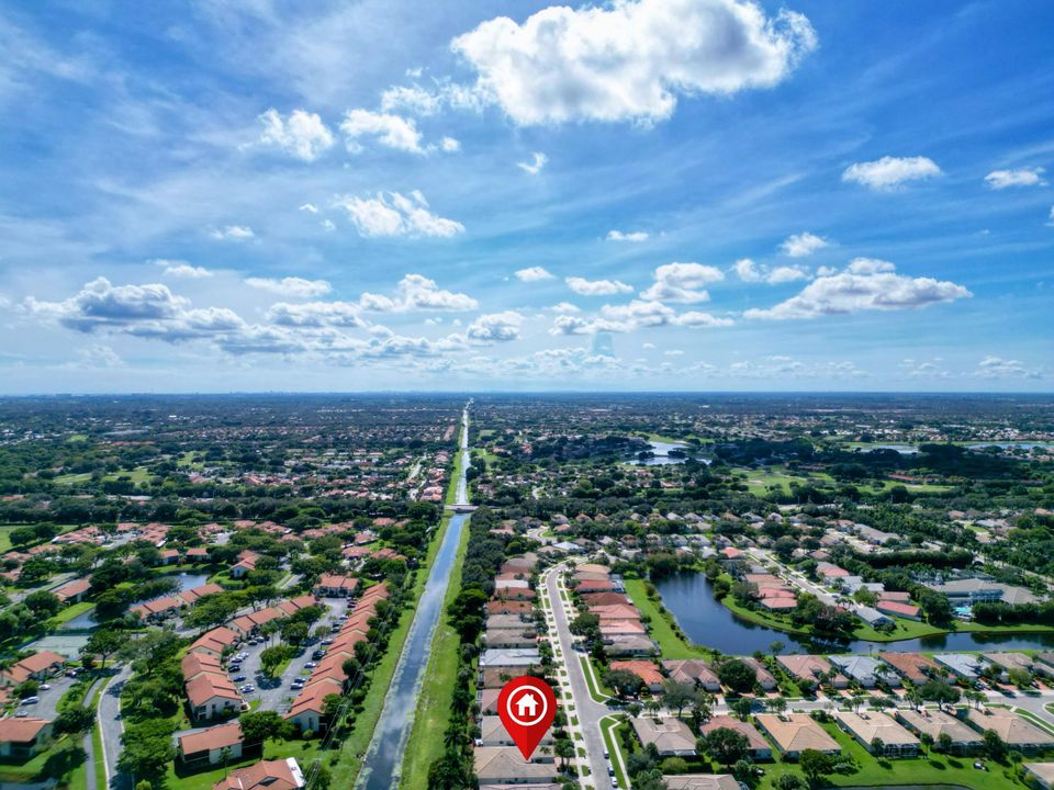 For Sale: $399,900 (3 beds, 2 baths, 1679 Square Feet)