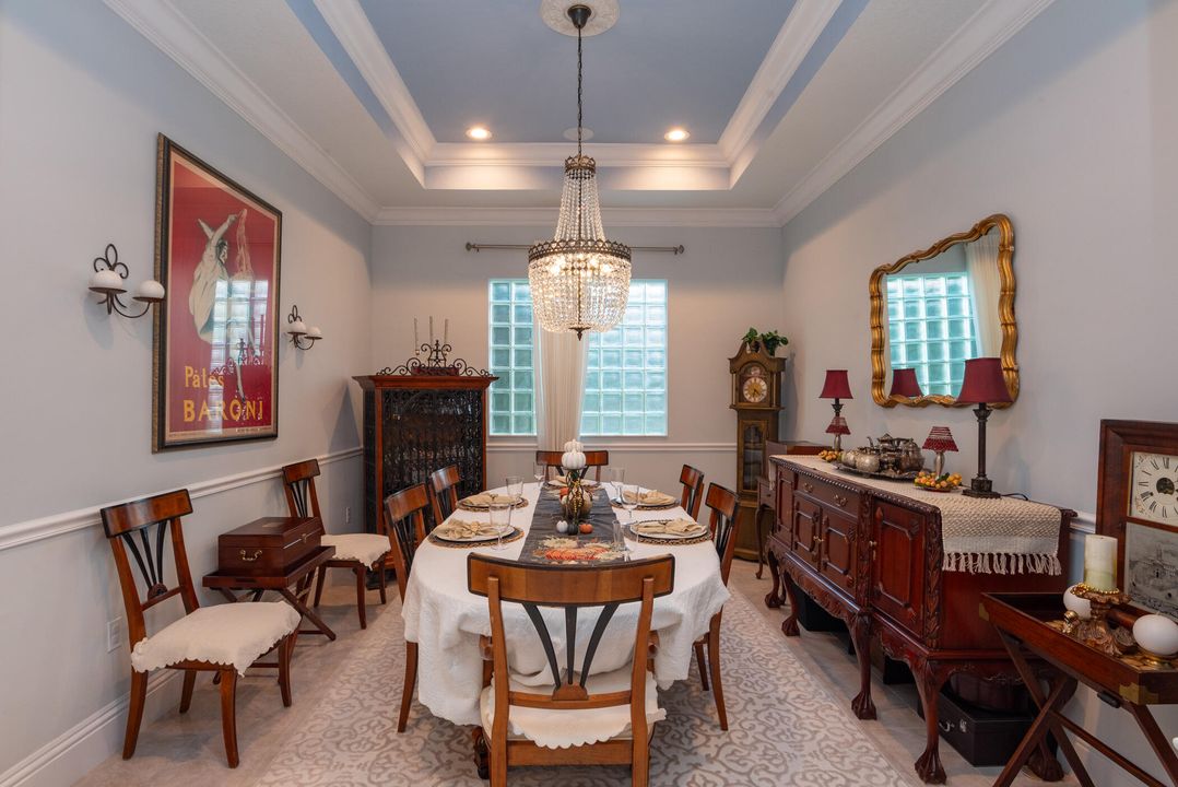 For Sale: $1,199,000 (3 beds, 3 baths, 2574 Square Feet)