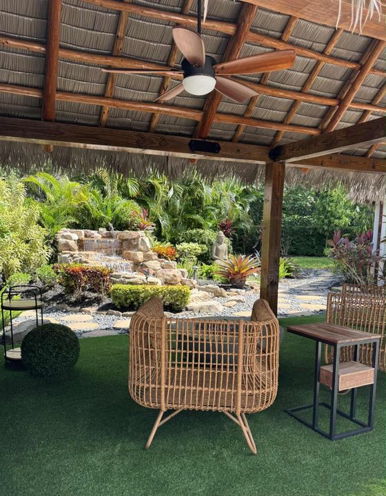 待售: $749,000 (1 贝兹, 1 浴室, 200 平方英尺)